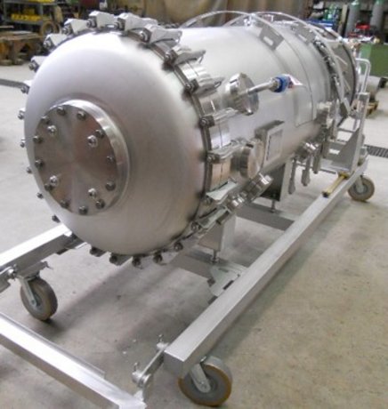Cuve de pression 895 litres pour gaz SF6 selon ASME en acier 304L (1.4307)